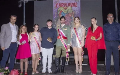 EL CARNAVAL DE TORREVIEJA ELIGIÓ A SUS REYES 2025 EN UNA ESPECTACULAR GALA