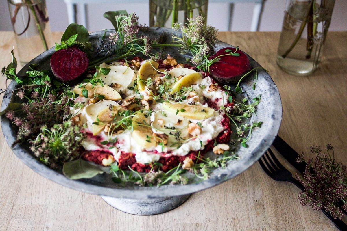 Triple cheese beetroot pizza