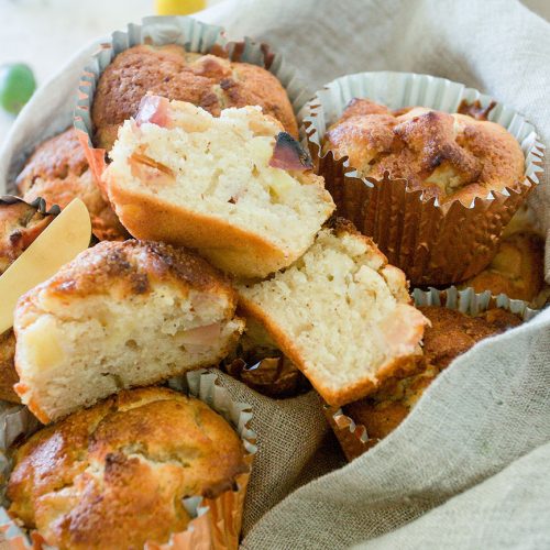 apple muffins