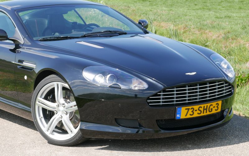 Aston Martin DB9