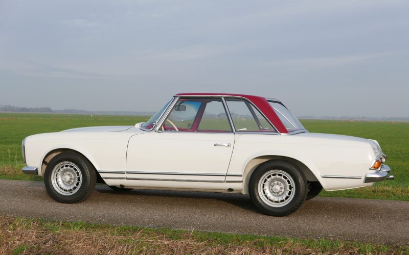 Mercedes-Benz 230 SL Pagode