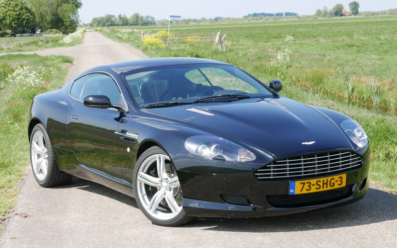 Aston Martin DB9