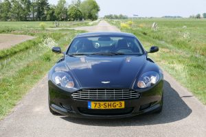 Aston Martin DB9