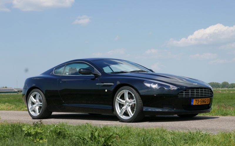 Aston Martin DB9