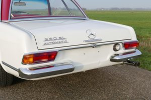 Mercedes-Benz 230 SL Pagode