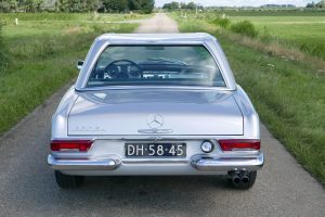 Mercedes-Benz 230SL Pagode