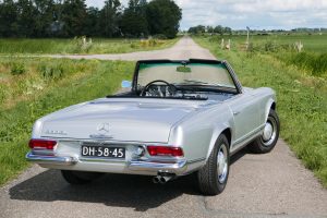 Mercedes-Benz 230SL Pagode