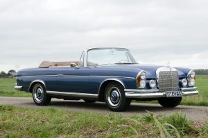 Mercedes-Benz 250SE cabriolet