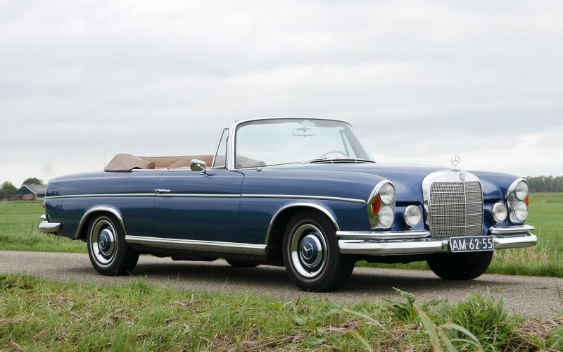 Mercedes-Benz 250SE cabriolet