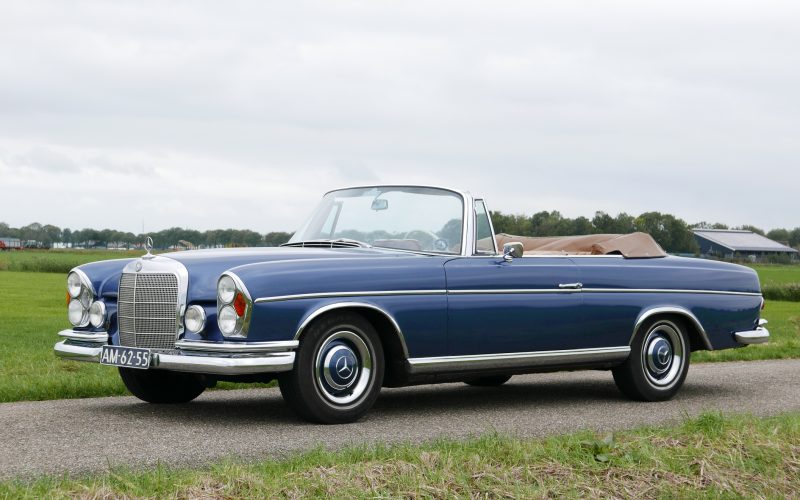 Mercedes-Benz 250SE cabriolet