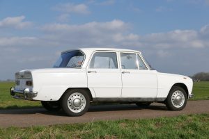 Alfa Romeo Giulia 1300 Super