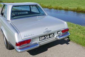 Mercedes-Benz 230SL Pagode