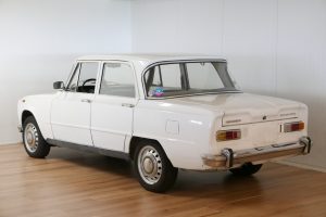 Alfa Romeo Giulia 1300 Super