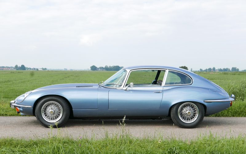 Jaguar E-type series 3 V12 FHC coupe