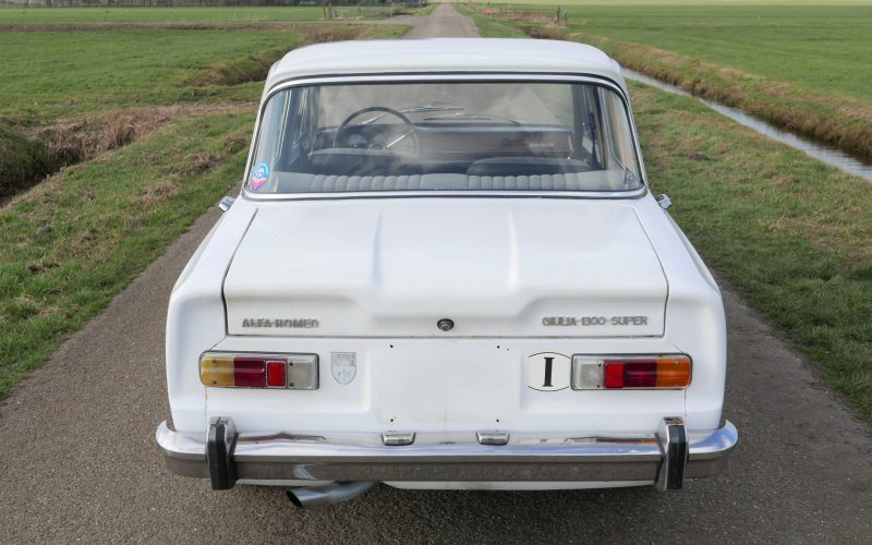 Alfa Romeo Giulia 1300 Super