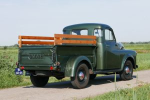 Dodge B3B - 108 Pick-up