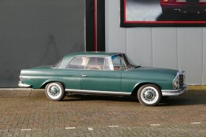 Mercedes-Benz 220 SE Coupé