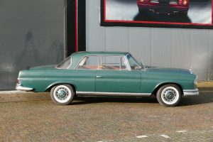 Mercedes-Benz 220 SE Coupé