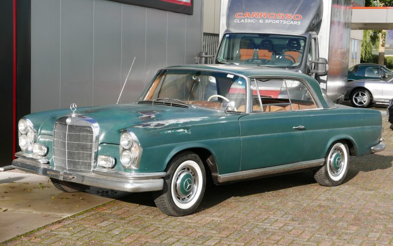 Mercedes-Benz 220 SE Coupé