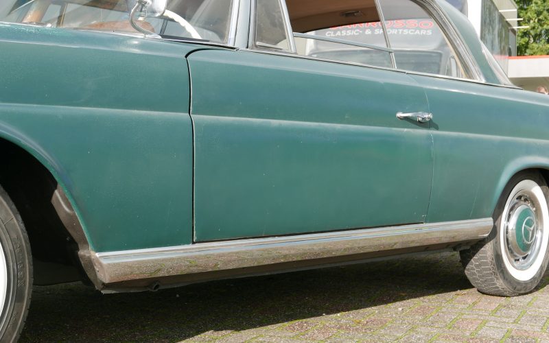 Mercedes-Benz 220 SE Coupé