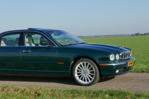 Jaguar XJ8