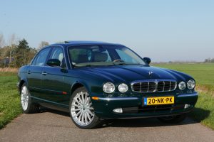 Jaguar XJ8