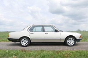 BMW 732i E23