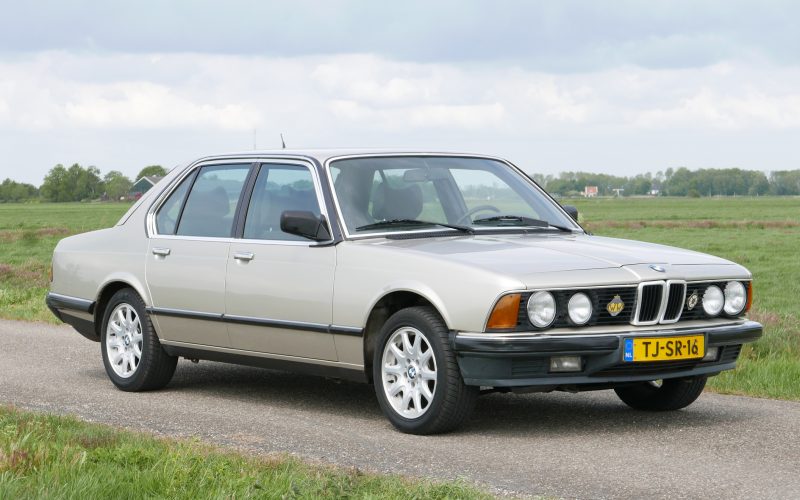 BMW 732i E23