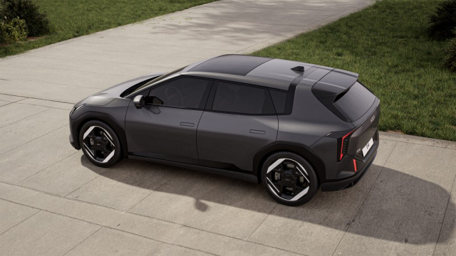 kia-ev4-hatchback-baseline-ext-static-digital-1920×1080-1