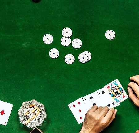 How To Play Razz Poker?