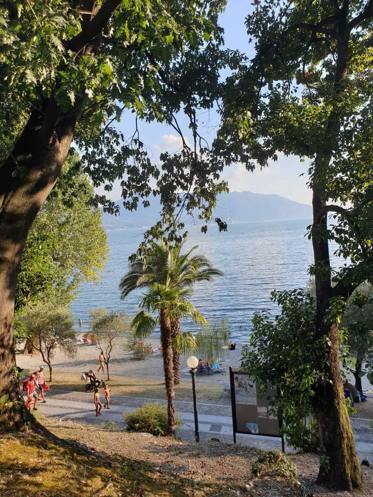 Strand in Cannero