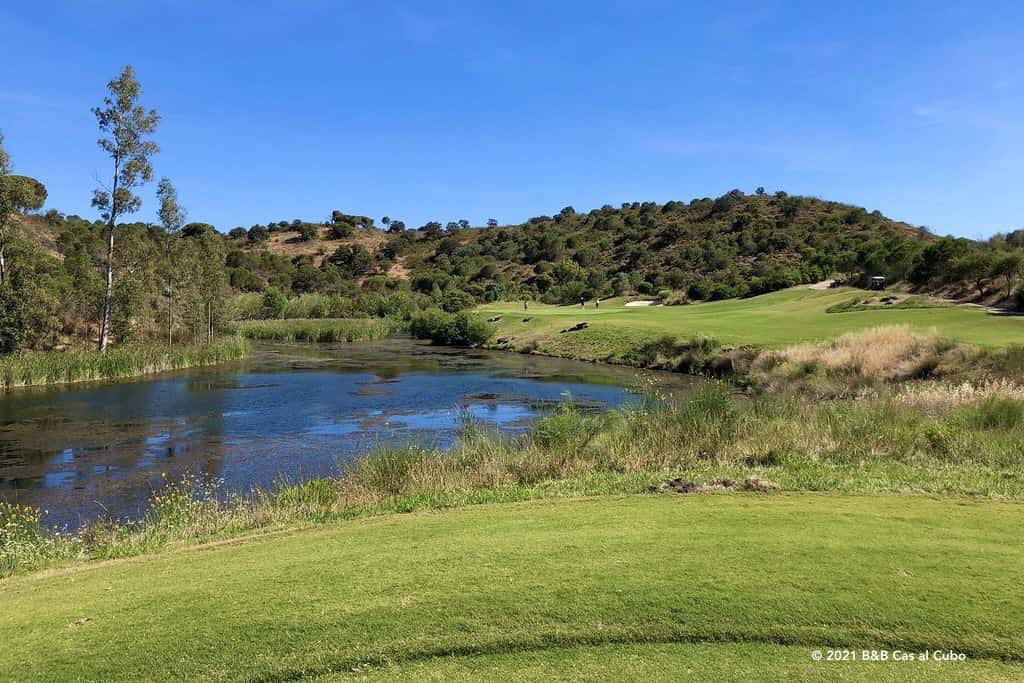 Golfers op Monte Rei Golf en Country Club golfbaan Algarve Portugal