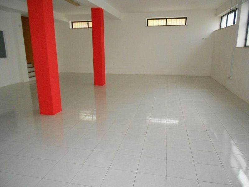Loja / Armazém em Condeixa