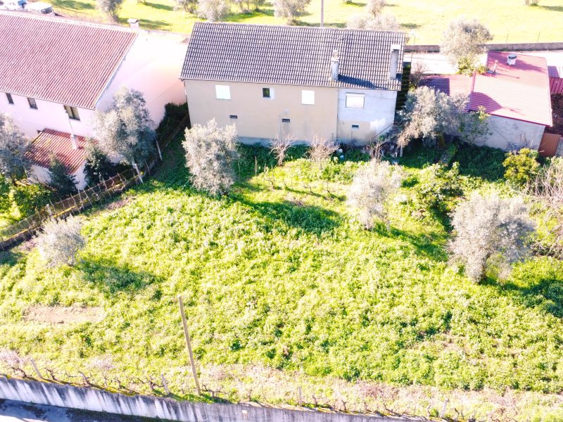 Moradia T3 em São Martinho da Cortiça