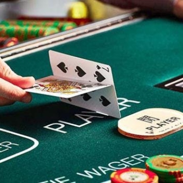 Is Card Counting Effective in Mini Baccarat?
