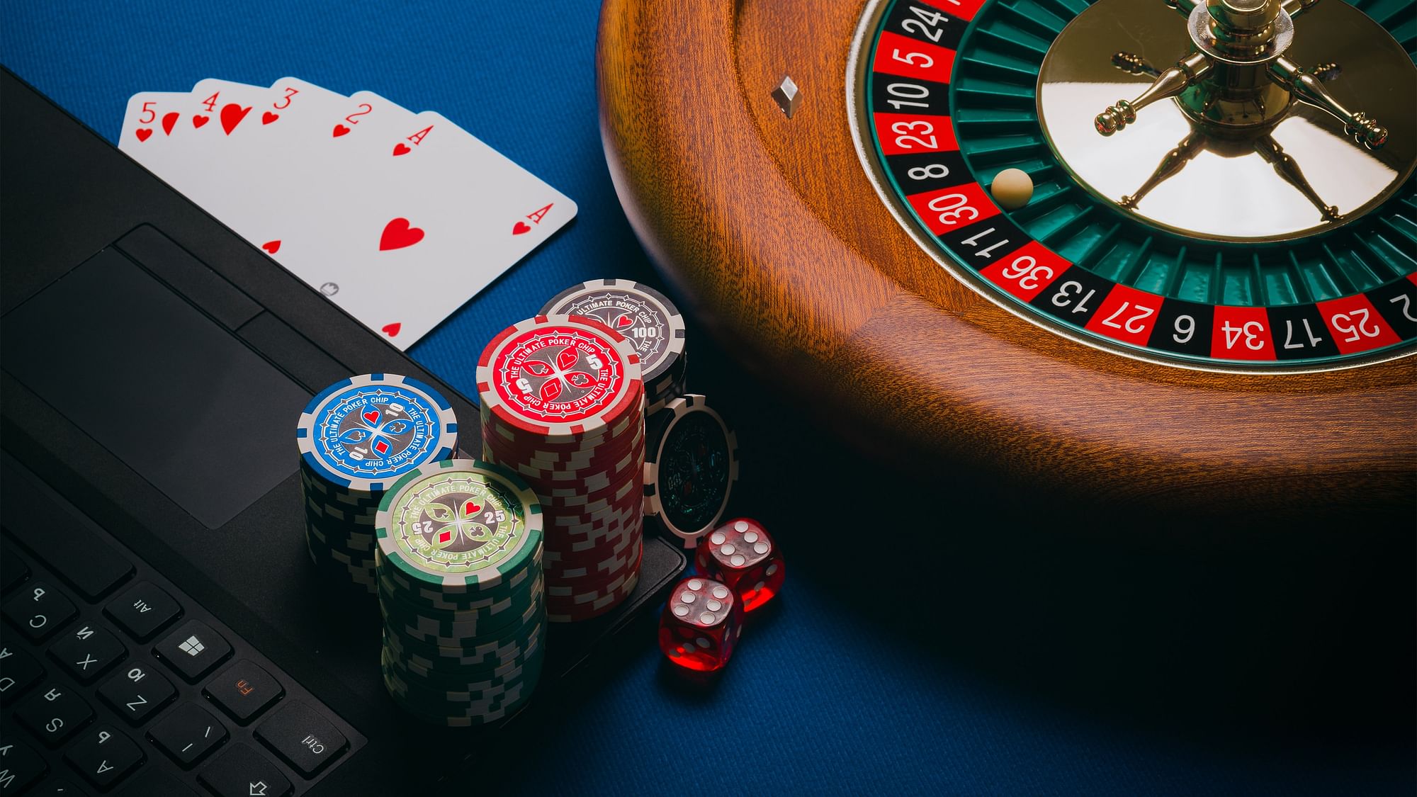 Are there gambling strategies that professionals use?