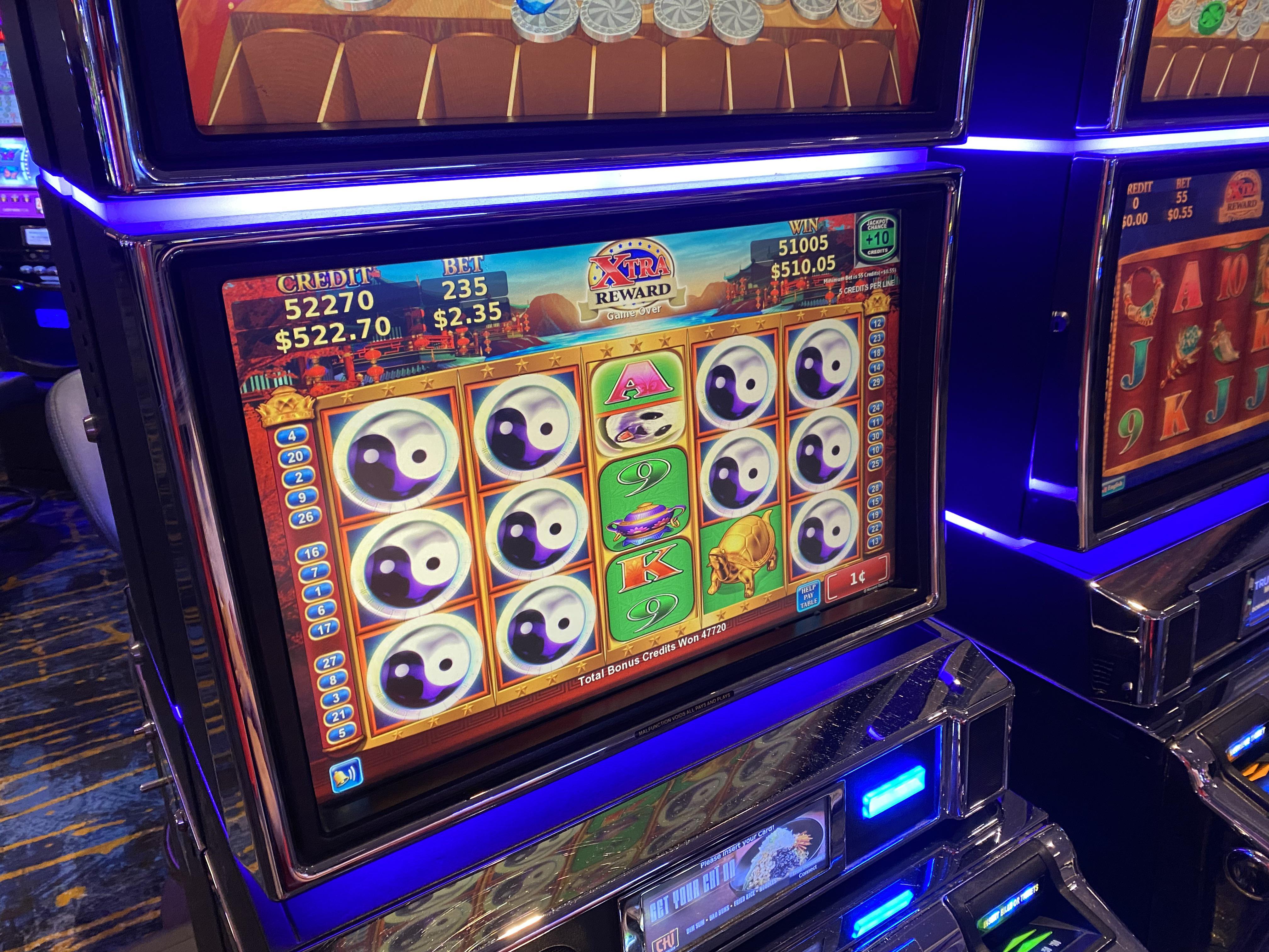 Can I switch slot machines during a bonus round?