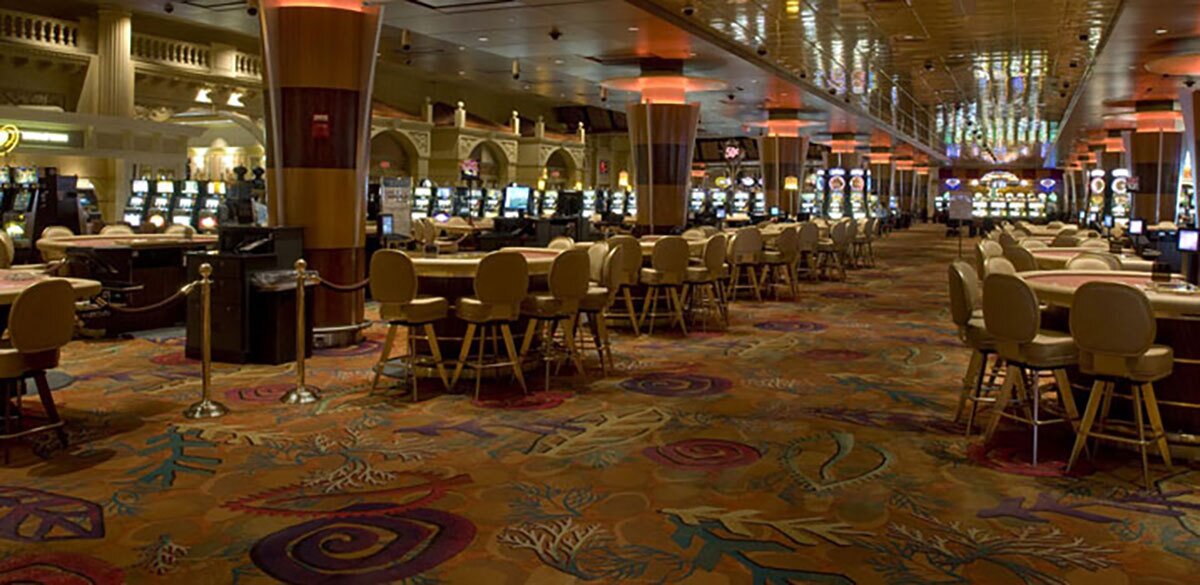 What Is The Atmosphere Like On A Casino Floor?