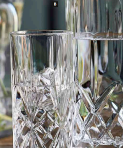 Lyngby glas Melodia serien, er forståeligt meget populær, flot design og en skarp pris. Vælge imellem, Highball/Whiskyglas til 210,-