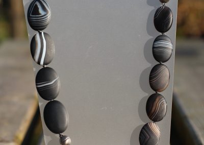 Collier « Bis » en onyx striée matte