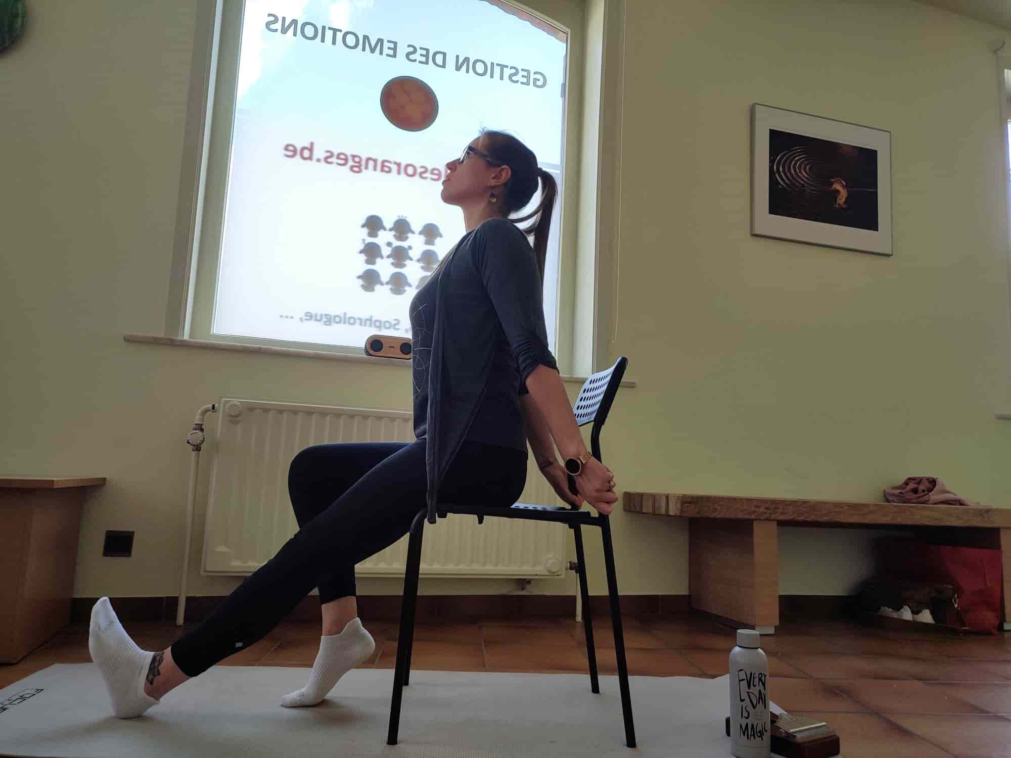 Yoga sur chaise