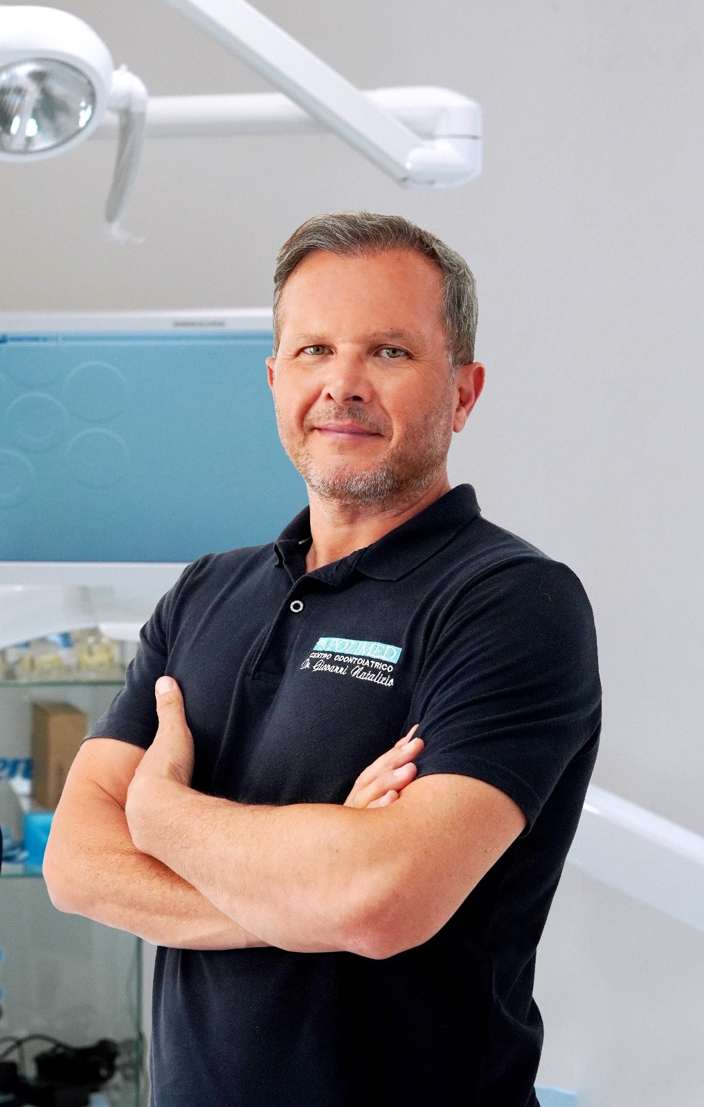 Dott. Giovanni Natalizio professionista in implantologia e trattamenti dentali innovativi a Napoli