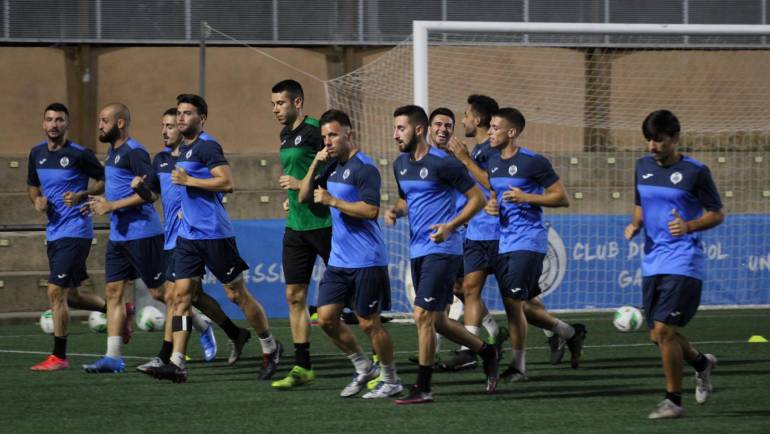 El CF Gandia quiere seguir sumando ante el Pedreguer en el GUILLERMO OLAGÜE