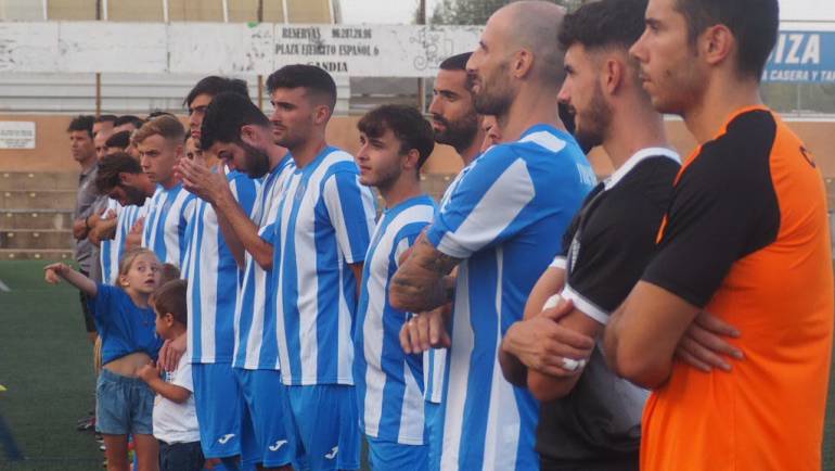 EL CF GANDIA SE PRESENTA DELANTE DE SU AFICIÓN EN EL 75 ANIVERSARIO