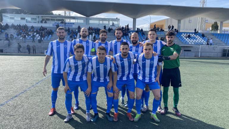 El CF Gandia certifica los Play-Off con una gran victoria en el derbi ante el UE Tavernes (2-1)