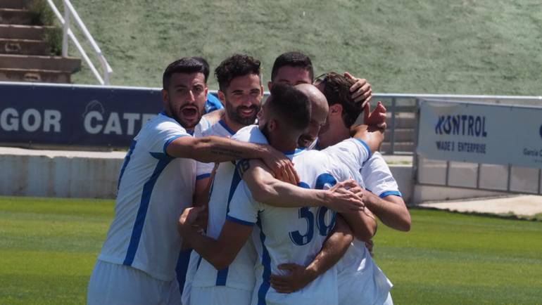 El CF Gandia gana al CF Benidorm en el Municipal Guillermo Amor (1-3)