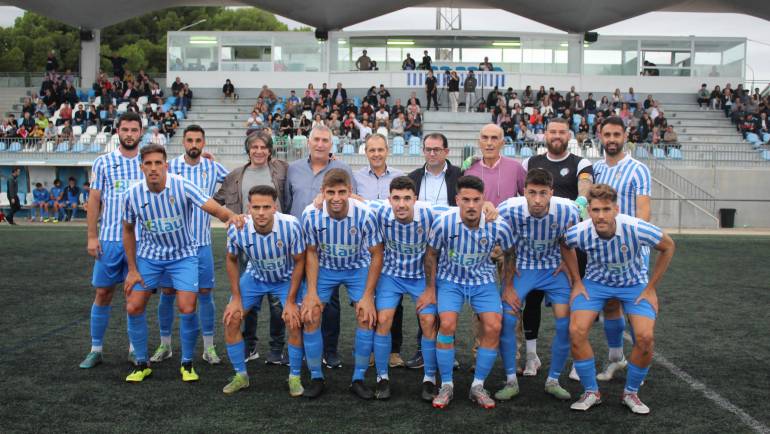 El CF Gandia se estrena ante su afición (2-0)