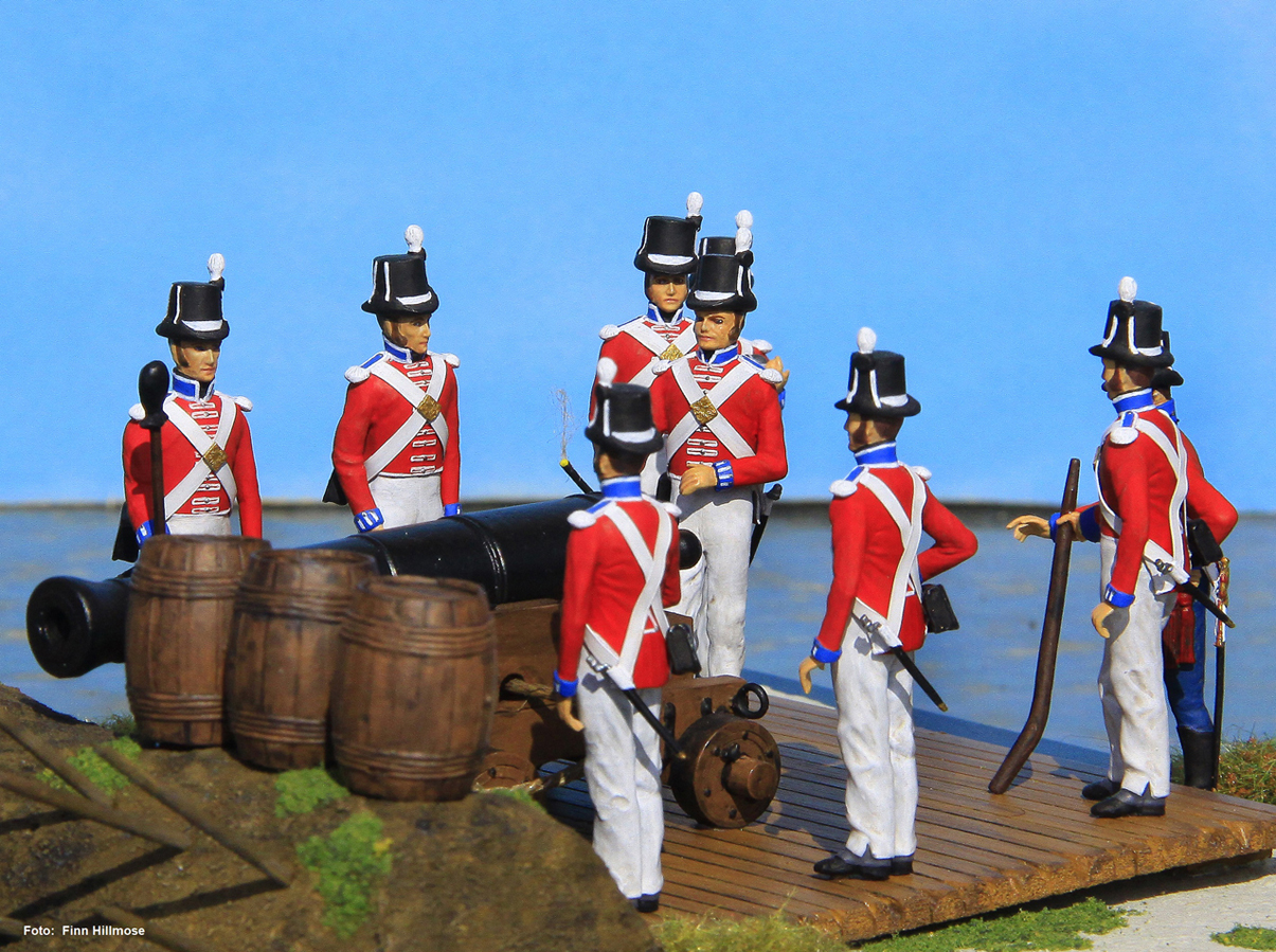 1811-Storbritannien-Royal-Marine-med-24-pd.-kanon-på-Anholt