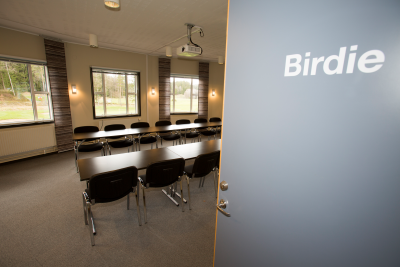 Boka din konferens på Chalmers Golfklubb - endast 15 minuter från Göteborg! Här är vår konferenslokal Birdie som passar mellanstora konferensgrupper mellan 24 och 40 personer.