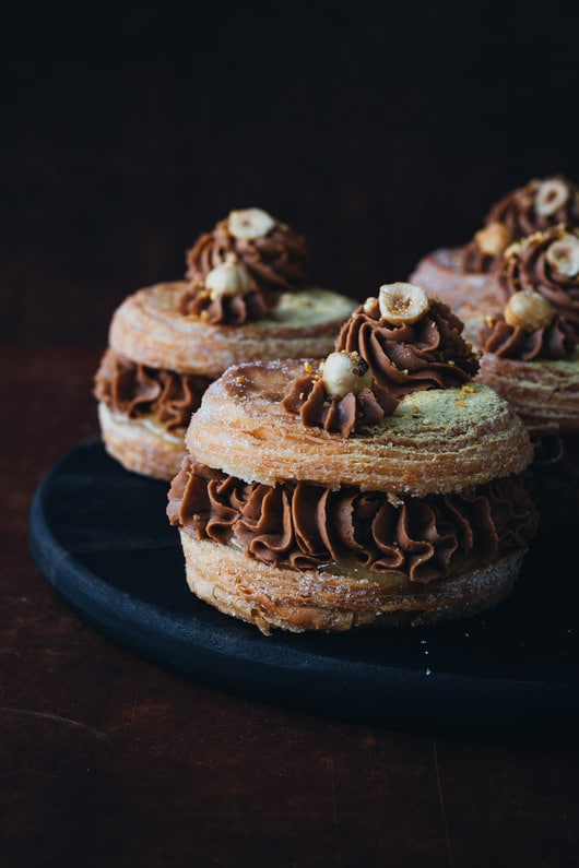 Cronut med nougat og appelsin